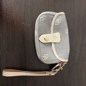Dooney and Bourke Wristlet